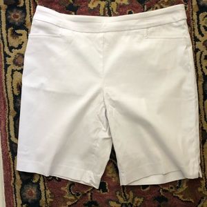Bermuda shorts! Size Large and Like New!